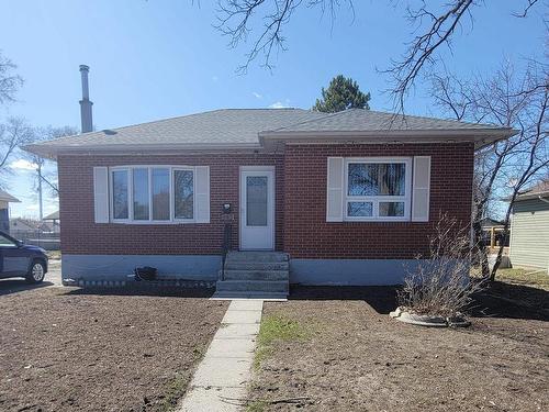 813 Phair Ave  Fort Frances, ON P9A 2M5