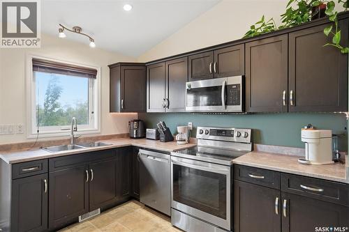 222 Parkview Cove, Osler, SK 