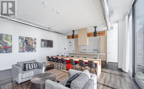 1507 - 135 East Liberty Street, Toronto, ON - Indoor Photo Showing Living Room