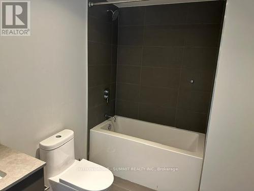 1507 - 135 East Liberty Street, Toronto, ON - Indoor Photo Showing Bathroom