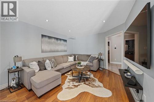 6 Scottswood Lane, Caledonia, ON - Indoor Photo Showing Living Room