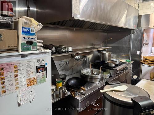 1024 Gerrard Street E, Toronto, ON 