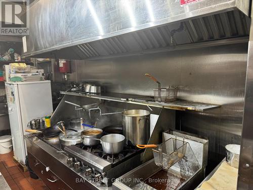 1024 Gerrard Street E, Toronto, ON 
