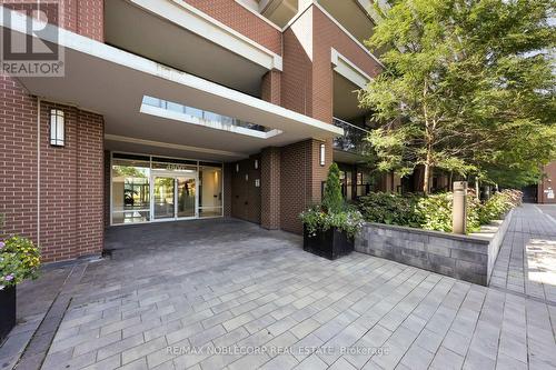421 - 4800 Highway 7, Vaughan, ON 