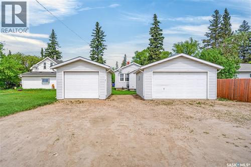 305 Burrows Avenue W, Melfort, SK 