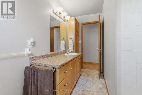 4-pc bathroom - 57 Wade Road, West Lincoln, ON 