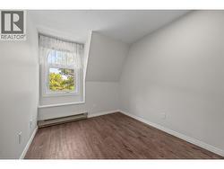 2nd bedroom - 