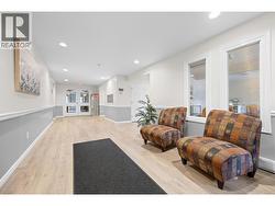 Colonial lobby entrance - 