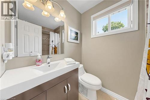 7 Windermere Avenue, Hamilton, ON 