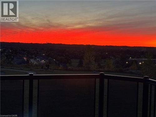 15 Mcwilliams Court, Cambridge, ON - Outdoor With View