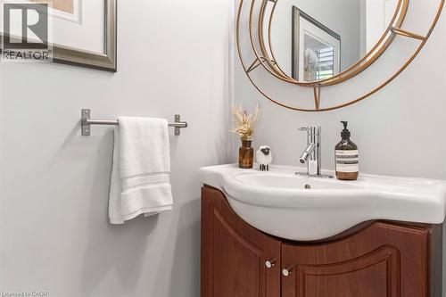 1328 Vancouver Crescent, Burlington, ON 
