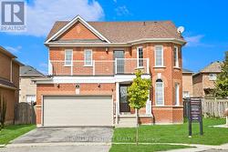 47 BALL CRESCENT Whitby, ON L1P 1W5