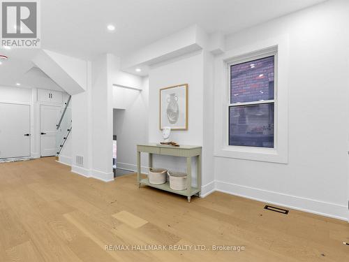 208 Gainsborough Road, Toronto, ON 