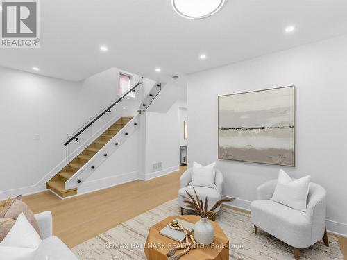 208 Gainsborough Road, Toronto, ON 