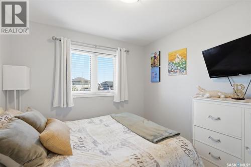 646 Hampton Circle, Saskatoon, SK 