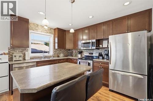 646 Hampton Circle, Saskatoon, SK 