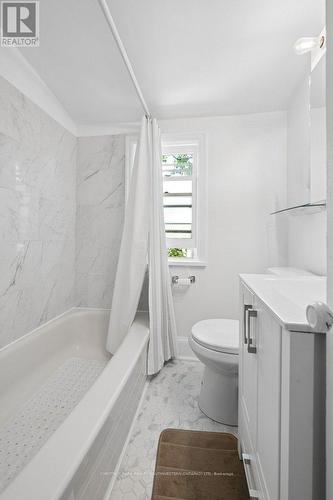 Third Floor Bathroom - 149 Young Street, Kitchener, ON 