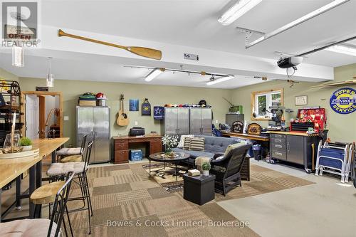 1 Graham Drive, Kawartha Lakes (Fenelon Falls), ON 