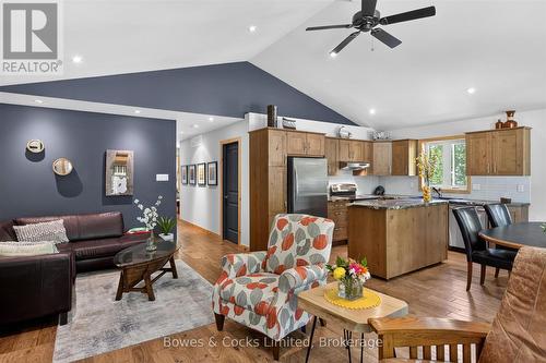 1 Graham Drive, Kawartha Lakes (Fenelon Falls), ON 