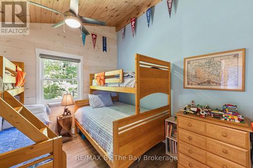 6980 Island 1810/Bone Island, Georgian Bay (Gibson), ON 