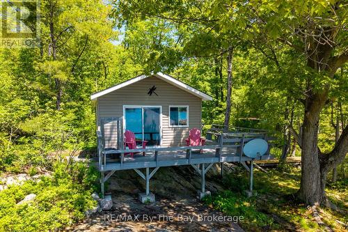 6980 Island 1810/Bone Island, Georgian Bay (Gibson), ON 