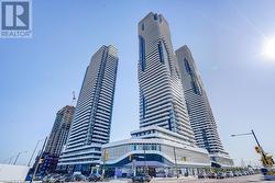 612 - 28 INTERCHANGE WAY Vaughan, ON L4K 0P8