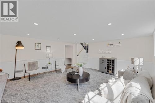 377 Duncombe Drive, Burlington, ON 