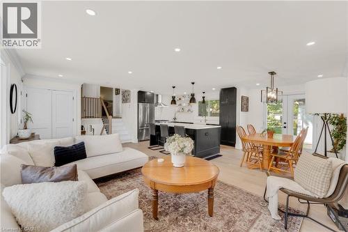 377 Duncombe Drive, Burlington, ON 