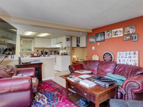 1167 Goldstream Ave, Langford, BC 