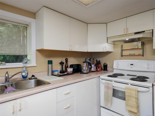 1167 Goldstream Ave, Langford, BC 