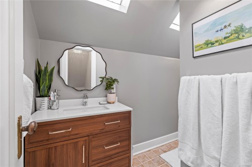 4621 Strathern St, Port Alberni, BC 