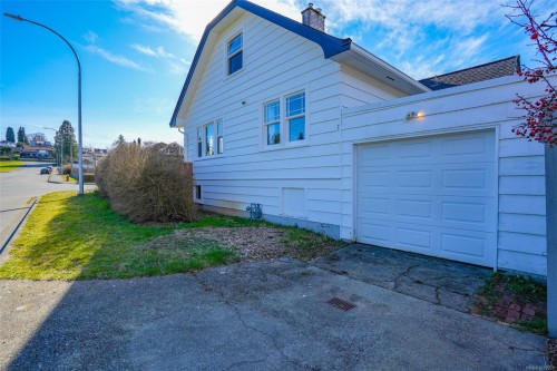 4621 Strathern St, Port Alberni, BC 