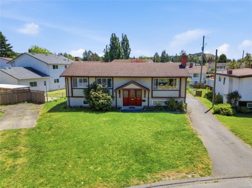 3971 Cedarwood St, Saanich, BC 