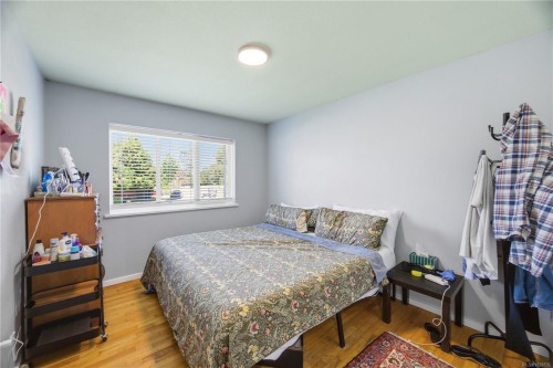 3971 Cedarwood St, Saanich, BC 