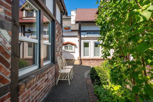 #14&15-221 Second Ave West, Qualicum Beach, BC 