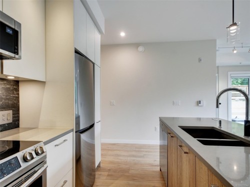 #101-1588 North Dairy Rd, Saanich, BC 