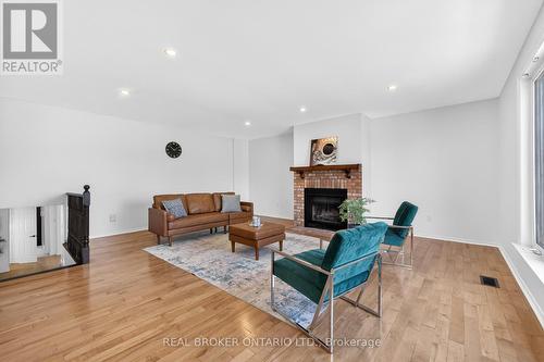 4326 Waterford Crescent, Mississauga, ON 