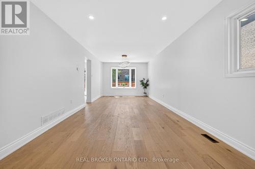 4326 Waterford Crescent, Mississauga, ON 