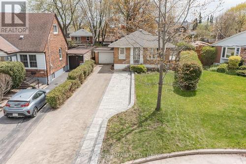 32 Christina Crescent, Toronto, ON 