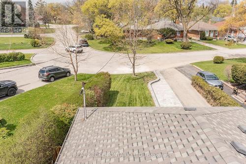 32 Christina Crescent, Toronto, ON 