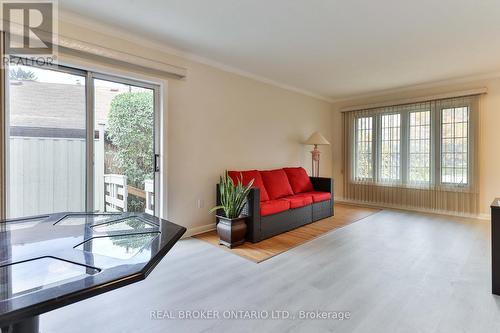 32 Christina Crescent, Toronto, ON 