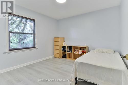 32 Christina Crescent, Toronto, ON 