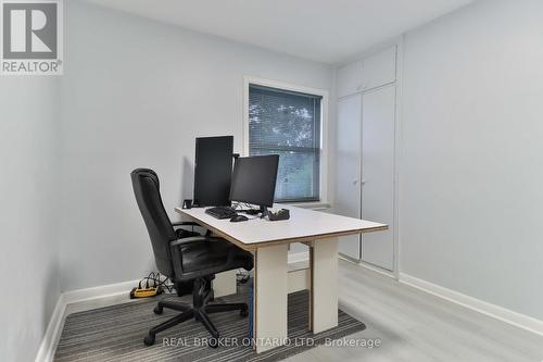 32 Christina Crescent, Toronto, ON 