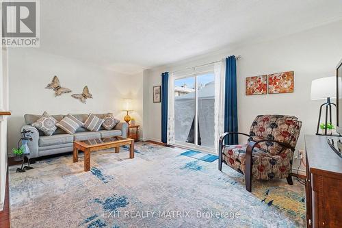 112 Castlefrank Road, Ottawa, ON 