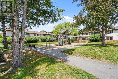 112 Castlefrank Road, Ottawa, ON 