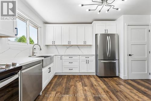 Soft close cupboards and drawers - 29 Deeside Crescent, Brampton, ON 