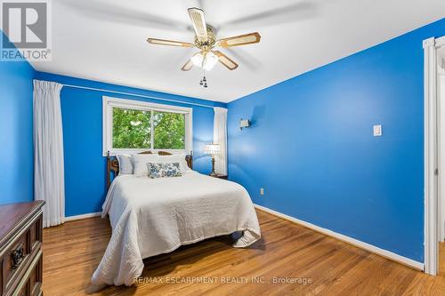 Large window overlooking backyard - 29 Deeside Crescent, Brampton, ON 