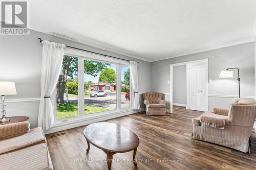 Large picture window - 29 Deeside Crescent, Brampton, ON 