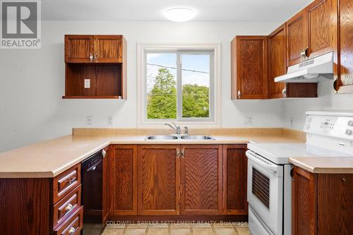 42 Berry Park Lane, Rideau Lakes, ON 