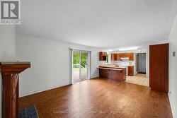 Open concept kitchen/family room, breakfast bar - 